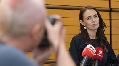 Jacinda Ardern anuncia su renuncia como primera ministra. 