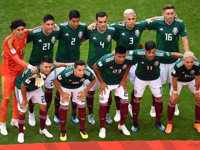 El equipo mexicano, en su último partido en el Mundial.