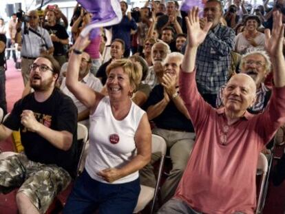 Seguidores de Syriza celebran los resultados de las elecciones. 