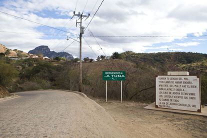 Entrada a La Tuna, el pueblo donde nació El Chapo Guzmán.