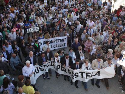 Manifestación en protesta por la liberación del presunto asesino de la cajera Estela Calduch.