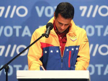 Henrique Capriles reconoce su derrota el domingo por la noche. 