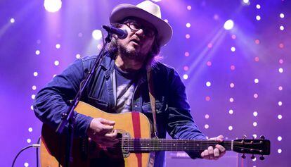 Teedy, el cantant de Wilco, en el concert del Vida Festival.