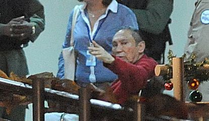 Noriega, durante su ingreso a prisi&oacute;n en diciembre de 2011.