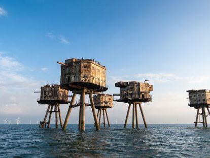 Vista de los Maunsell Forts, viejas baterías antiaéreas levantadas durante la II Guerra Mundial cerca de Herne Bay, en Whitstable (Inglaterra).