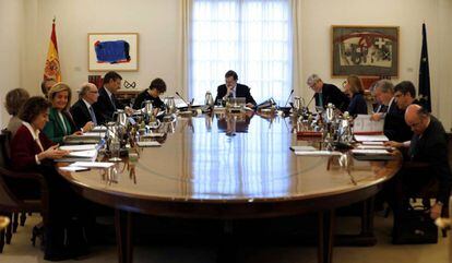 Mariano Rajoy preside el primer Consejo de Ministros de 2018.