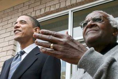 En la imagen, el presidente de Estados Unidos, Barack Obama (i), junto al arzobispo sudafricano Desmond Tutu (d). EFE/Archivo