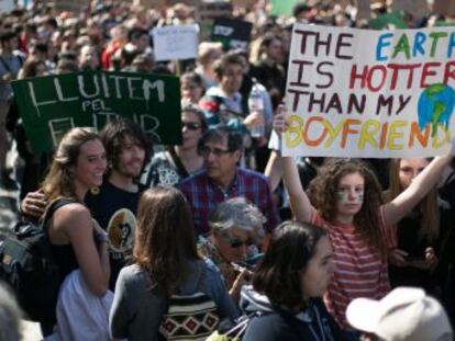 La protesta contra la inacción frente al cambio climático saca a la calle a miles de estudiantes en todo el mundo. En España prende un movimiento que pide implicación a los políticos