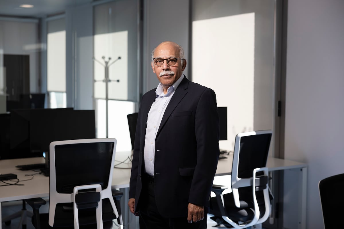 Vijay Kumar, del MIT: “Queremos democratizar la educación con internet, pero el que se apunta tiene ya formación” | Educación