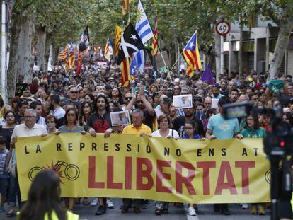 Manifestación en Sabadell (Barcelona) en apoyo a los siete CDR detenidos. 