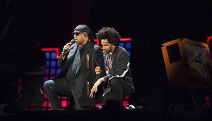 Stevie Wonder y su hijo, en un concierto en Nueva York en  2017.