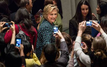 La exsecretaria de Estado Hillary Clinton tras su intervenci&oacute;n en Naciones Unidas. 