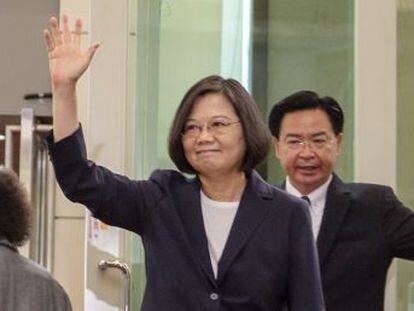 Antes de comenzar su gira por el Caribe con parada en Estados Unidos, Tsai Ing-wen ha advertido de las presiones de  fuerzas externas  contra la democracia taiwanesa