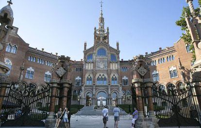 Façana de l'Hospital de Sant Pau de Barcelona, que acull la Casa Àsia.