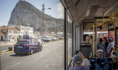 El autobús que va de la verja al centro de Gibraltar, en una imagen del pasado septiembre.