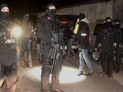 Operaci&oacute;n policial contra ETA en el sur de Francia en diciembre de 2016.    