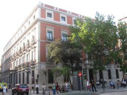 Edificio en Madrid que alberga una de las oficinas del Registro civil.