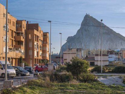 El Pe&ntilde;&oacute;n de Gibraltar visto desde La L&iacute;nea de la Concepci&oacute;n. 