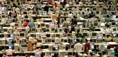 Reunión de aficionados a la informática celebrada en Vitoria en 2003, semillero de futuros expertos en seguridad.