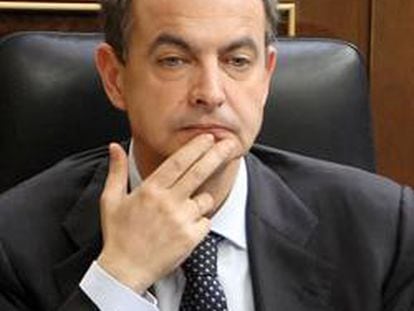 Rodríguez Zapatero y Fernández De la Vega, durante la sesión de control