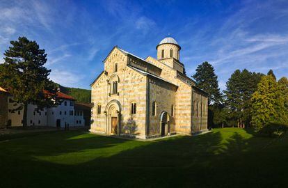 El monasterio de Visoki Dečani, blanco de ataques extremistas albaneses en 12 ocasiones. |