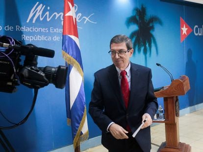 El ministro de Relaciones Exteriores de Cuba, Bruno Rodríguez, tras dejar una conferencia de prensa en La Habana, este lunes.