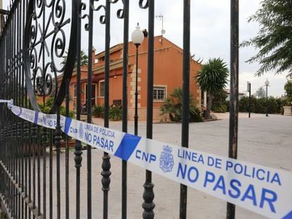 Domicilio en la que ha sido detenido un menor de 15 años por matar a sus padres y a su hermana, en Elche (Alicante).