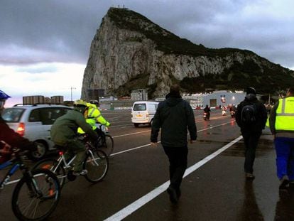 Gibraltar, fotografiado el pasado martes. En vídeo, Pedro Sánchez asegura sentirse "contrariado" por el papel que Reino Unido quiere darle a España sobre el futuro de Gibraltar.