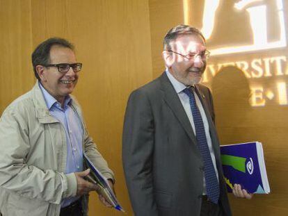 El cient&iacute;fico Avelino Corma con el rector de la Universitat Jaume I de Castell&oacute;n, Vicente Climent.