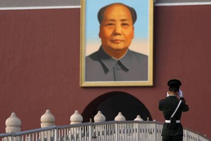 Retrato de Mao Zedong en la plaza de  Tiananmen en Pek&iacute;n.