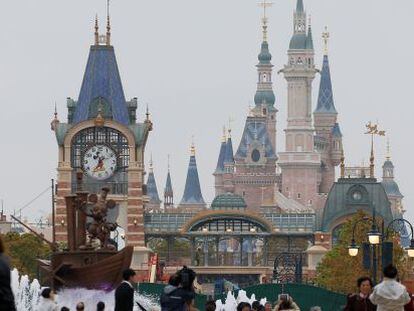 Parque tem&aacute;tico de Disney en Shangh&aacute;i (China).