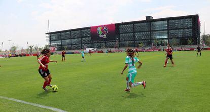 Uno de los juegos de la Copa MX Femenil entre las Xolas y Santos Laguna