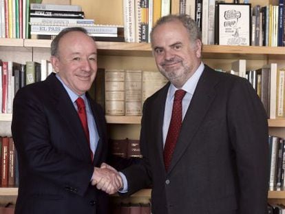El presidente de PRISA, Ignacio de Polanco (a la derecha), con el consejero delegado del grupo, Roberto Alcantara Rojas