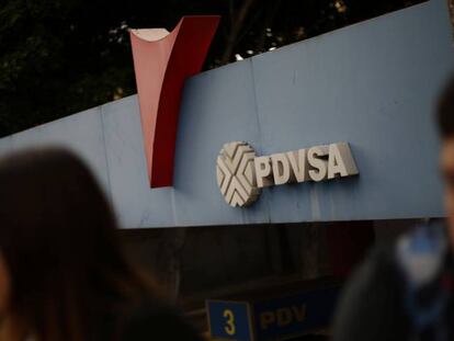 EE UU anuncia sanciones contra la petrolera estatal venezolana PDVSA