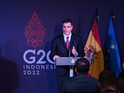 Pedro Sánchez, en la rueda de prensa que ofreció al término de la cumbre del G-20 celebrada en la isla indonesia de Bali este miércoles.