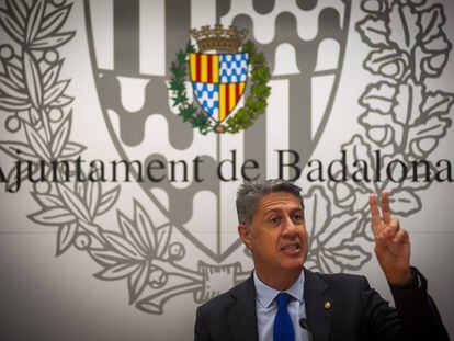 Xavier García Albiol, alcalde de Badalona, en una rueda de prensa el pasado mes de octubre. / JUAN BARBOSA