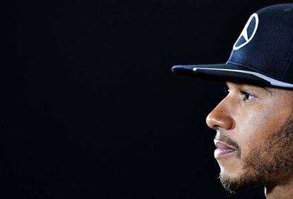 Lewis Hamilton en la rueda de prensa del GP de Gran Bretaña.