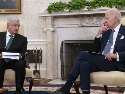 Andrés Manuel López Obrador, presidente de México, se reúne con su homólogo estadounidense, Joe Biden, en la Casa Blanca en Washington (EEUU), el martes 12 de julio de 2022.