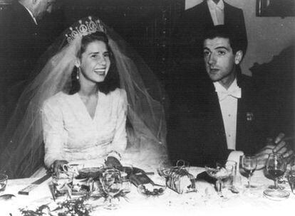 Cayetana de Alba y Luis Martínez de Irujo el día de su boda el 12 de octubre de 1947.