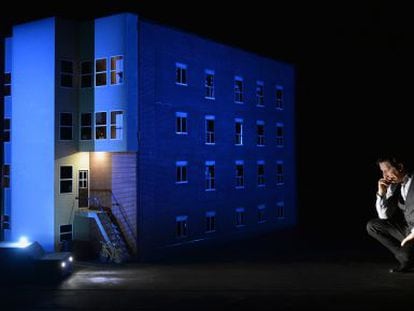 Robert Lepage, durante la representaci&oacute;n de &#039;887&#039; en el Lliure de Barcelona.