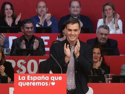 Pedro Sánchez este sábado en la reunión del comité federal del PSOE en Madrid. En vídeo, Sánchez asegura que la solución con Cataluña no será en perjuicio del resto de autonomías.