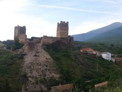 Castillo de Vozmediano tras el derrumbe.