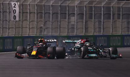 GP Arabia Saudí F1: Hamilton gana un polémico duelo con Verstappen y se  jugarán el título en la última carrera | Deportes | EL PAÍS