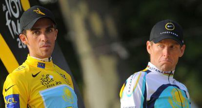 Contador y Armstrong, en el podio del Tour de 2009.