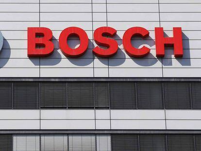 Logo de Bosch en la sede de Stuttgart (Alemania), en una imagen de archivo.