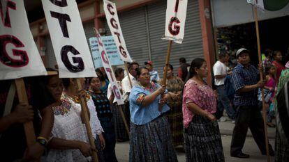 Miles de guatemaltecos han participado en la marcha.