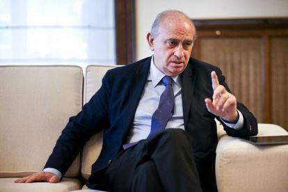 Jorge Fernández, el pasado viernes en el Ministerio del Interior, en Madrid, durante la entrevista.