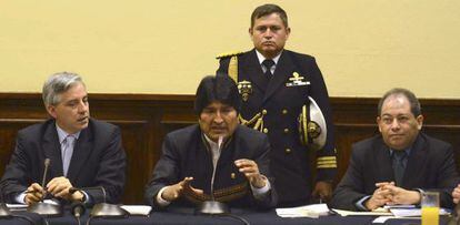 Morales se dirige a los l&iacute;deres de otros partidos, el lunes en La Paz.
