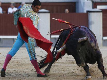 El novillero mexicano Gerardo Rivera, ayer domingo en Las Ventas.