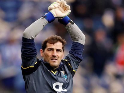 Iker Casillas y 380amk ‘fichan’ por el C.F. Pozuelo